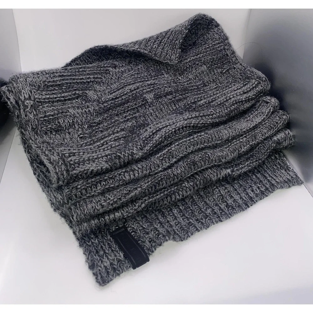 Calvin Klein Grey Unisex Knit Scarf 52in x 9.5in